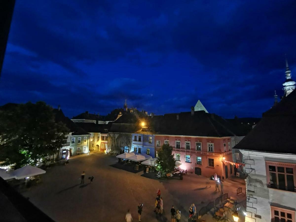 Hotel Casa Kuhn Sighişoara Exterior foto